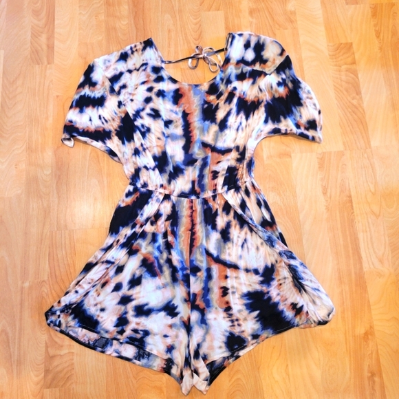 BCBGeneration Casual Tie Dye Romper Size S - Picture 1 of 6